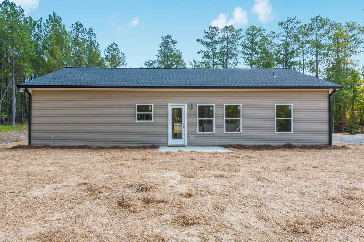 Thumbnail Photo: 121 Hunters Lane