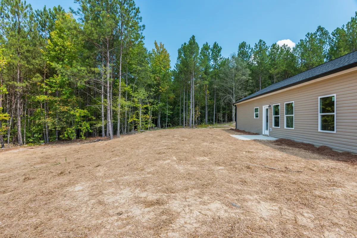 Thumbnail Photo: 121 Hunters Lane